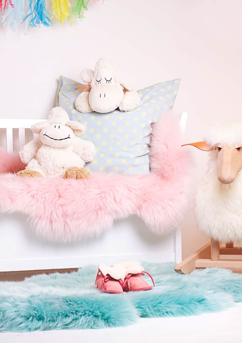 Lammfell bunt, lindgrün – Bild 11