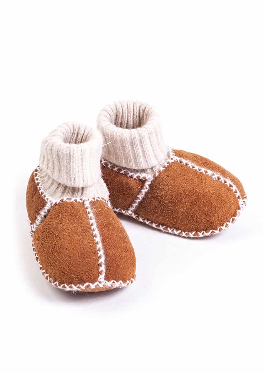 Babyschuh Lammfell mit Strick