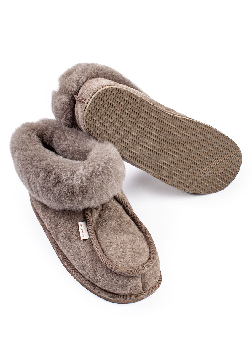 Lammfell-Hausschuh "Lena & Krister", Stone, Shepherd – Bild 2