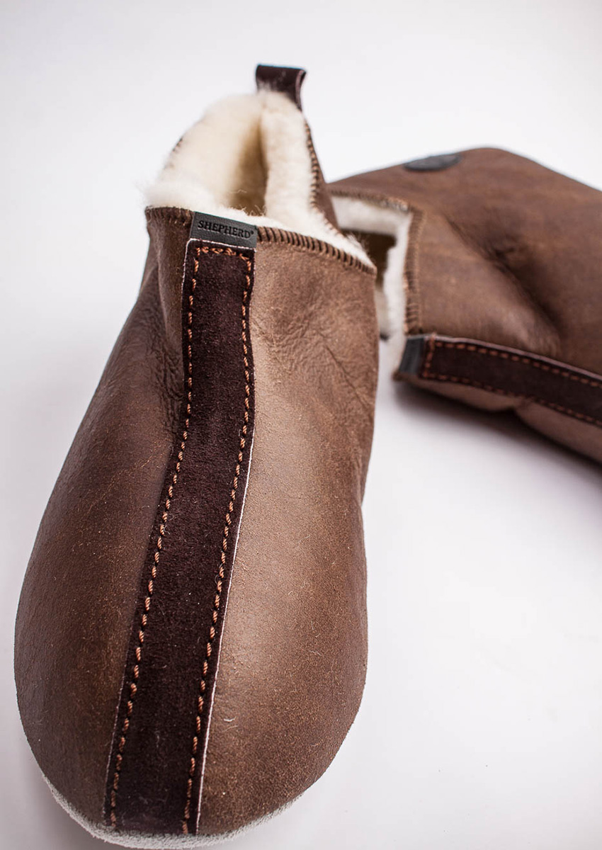 Lammfell-Hüttenschuh "Hendrik" Oiled Antique, Shepherd® – Bild 4