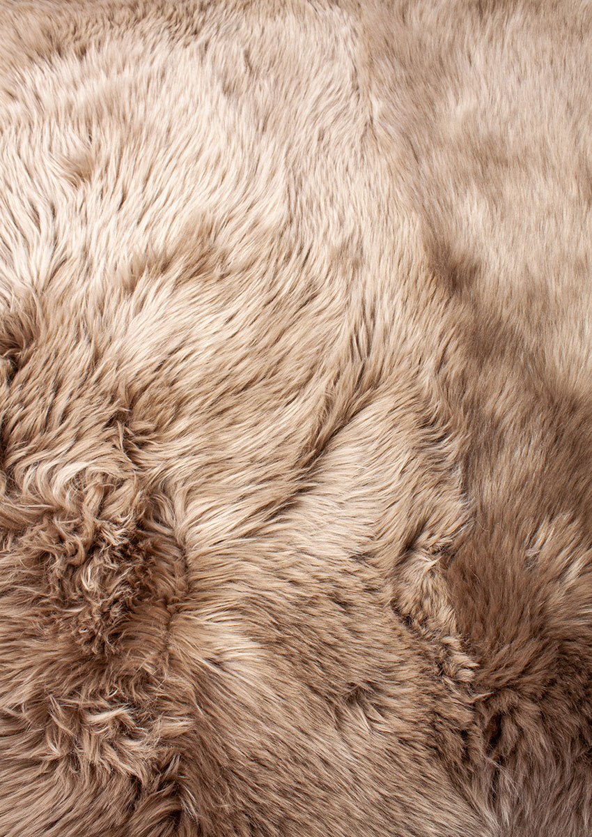 Vierfach-Lammfell, schlamm-taupe – Bild 3