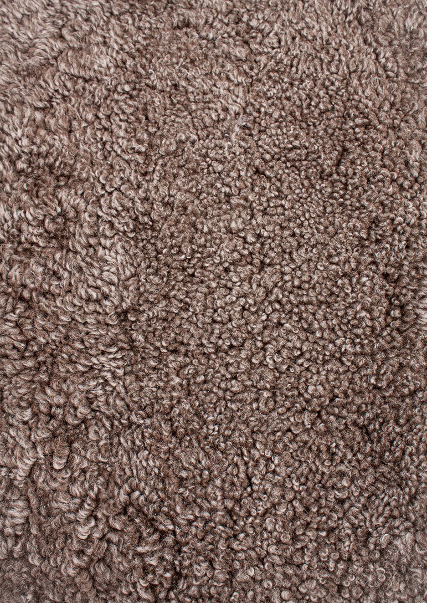 Curly Lamm-Doppelfell "Taupe-braun" – Bild 3