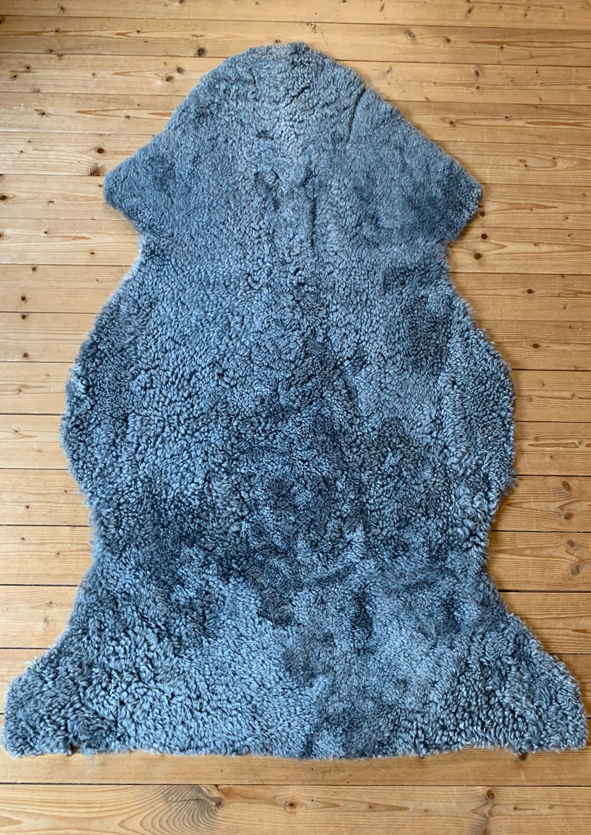 Curly Lammfell "grau-saphir" – Bild 6