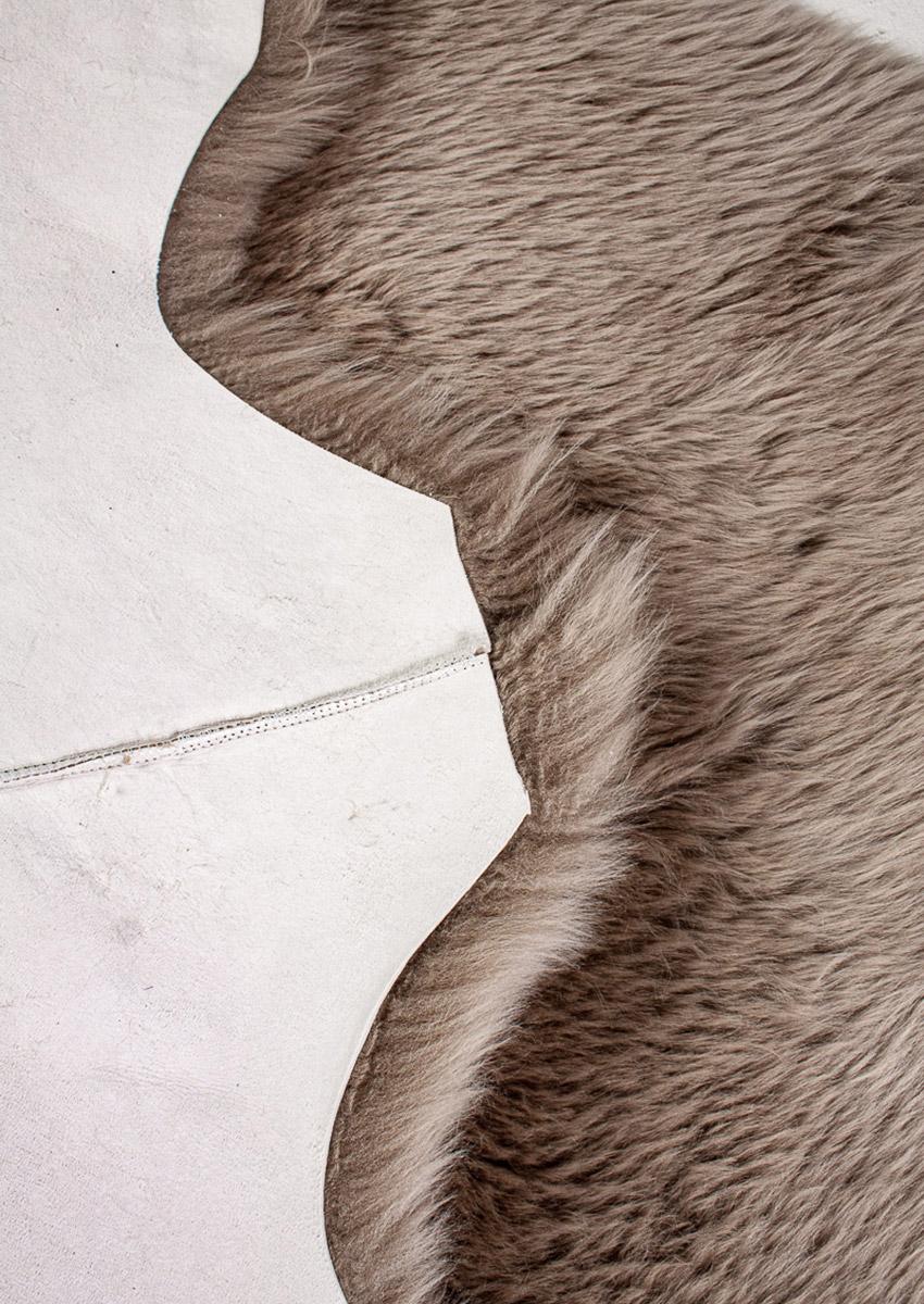 Vierfach-Lammfell, dunkeltaupe – Bild 4