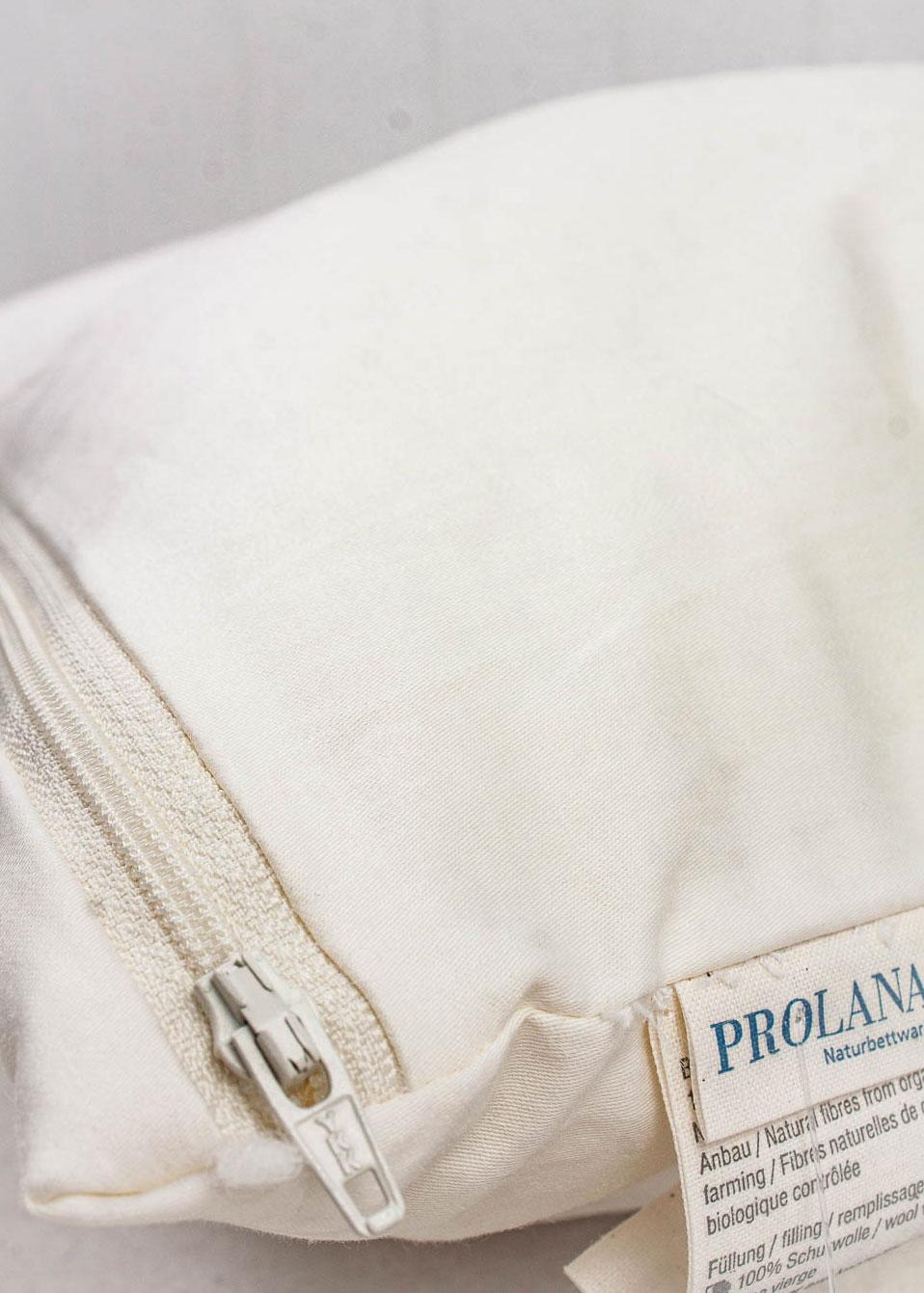 Prolana Schurwollkissen "BOBO" mit Wollkügelchen-Füllung – Bild 4