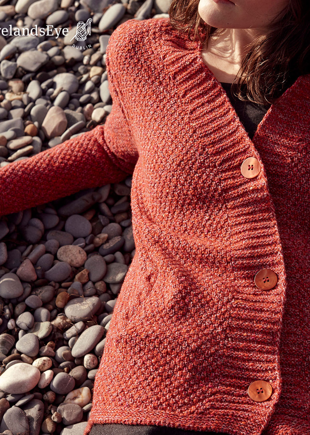 Carlingford Moss Stitch Cable Cardigan von Irlandseye®, sunset